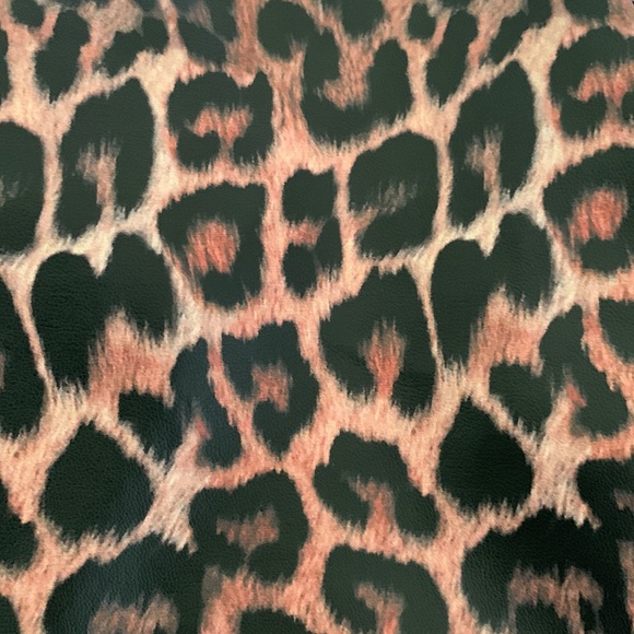 📌 I.AM.GIA Leopard Print Newsboy Cap - Picture 3 of 4